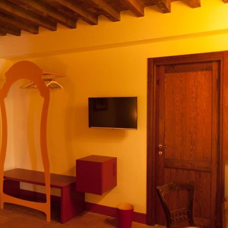 Palazzo Benucci Bed & Breakfast Сан Джиминяно Екстериор снимка