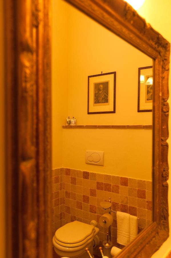 Palazzo Benucci Bed & Breakfast Сан Джиминяно Екстериор снимка
