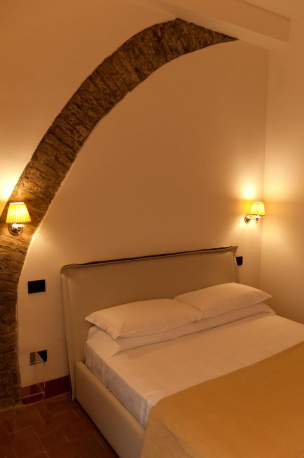 Palazzo Benucci Bed & Breakfast Сан Джиминяно Екстериор снимка