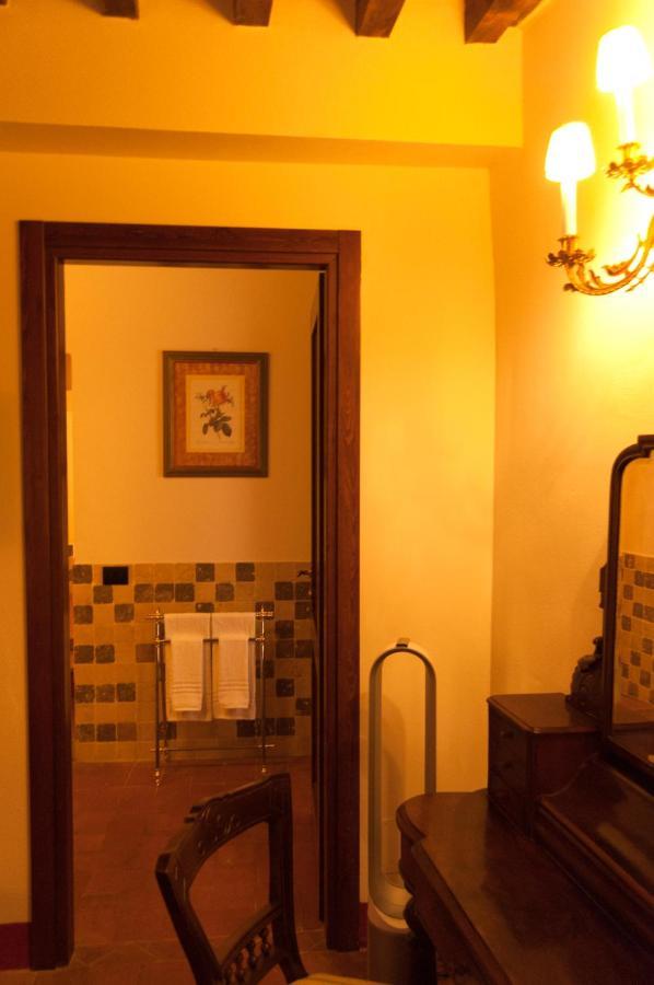 Palazzo Benucci Bed & Breakfast Сан Джиминяно Екстериор снимка