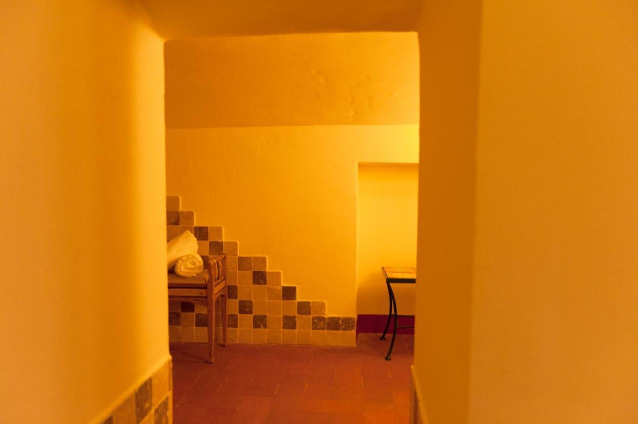 Palazzo Benucci Bed & Breakfast Сан Джиминяно Екстериор снимка