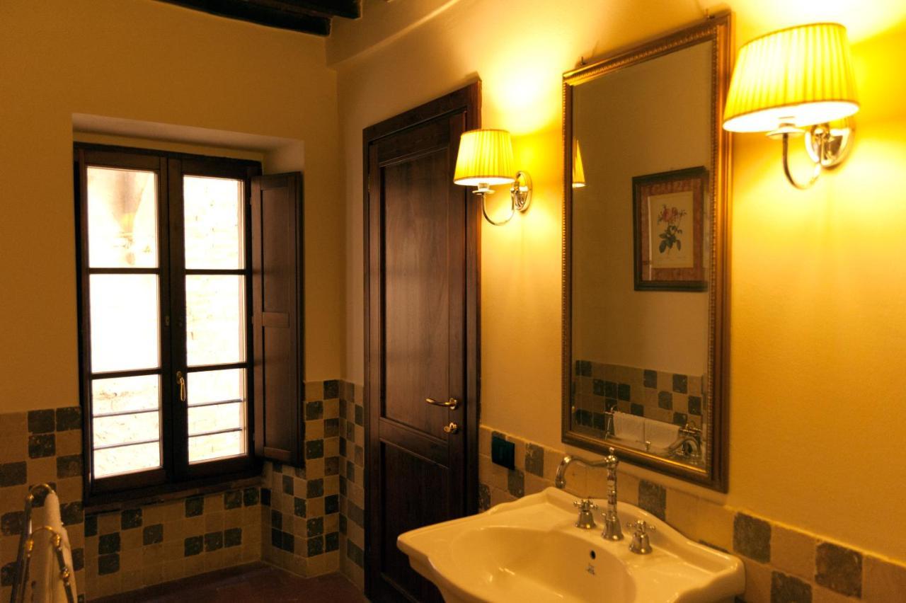 Palazzo Benucci Bed & Breakfast Сан Джиминяно Екстериор снимка
